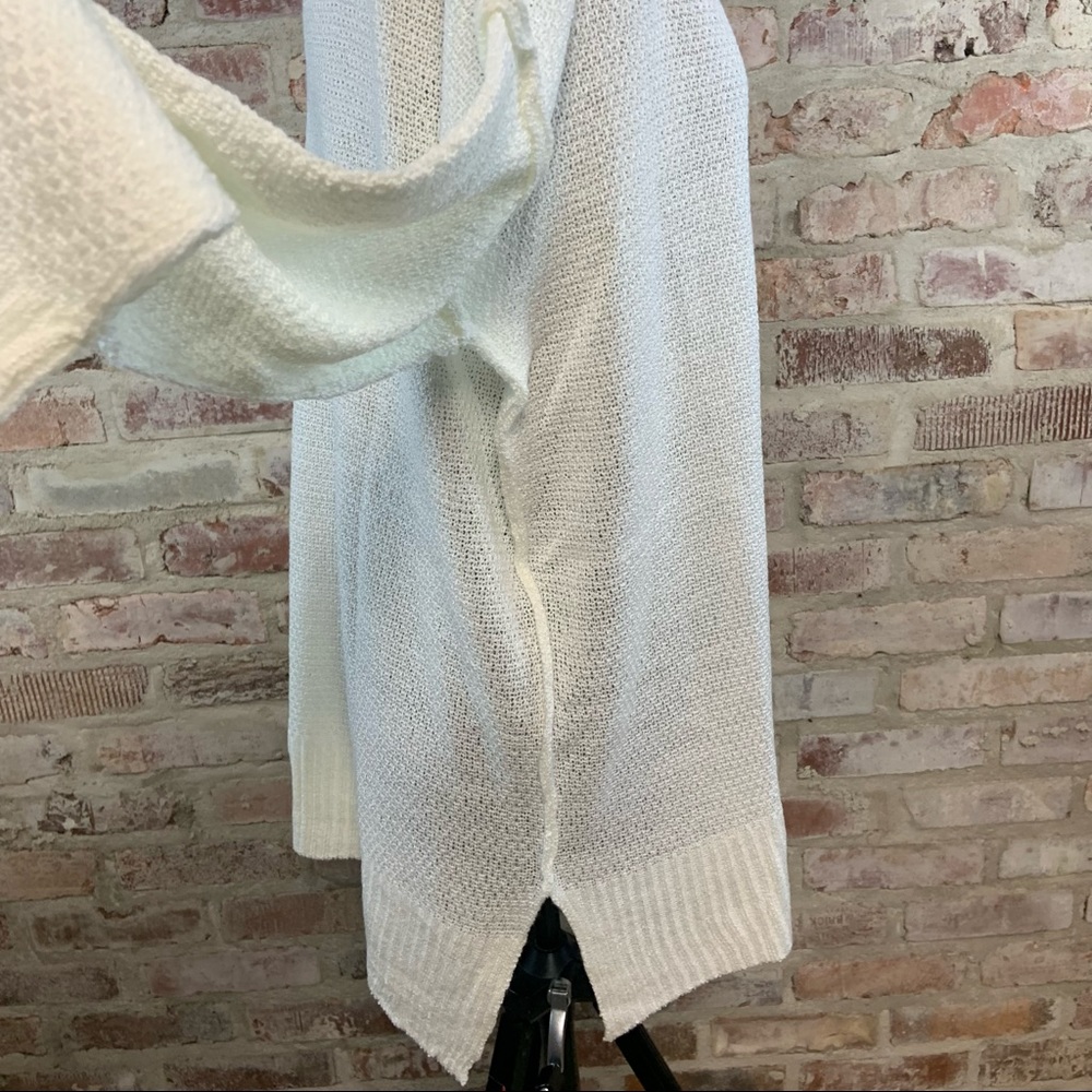 Cream sweater m/l - Picture 5 of 6